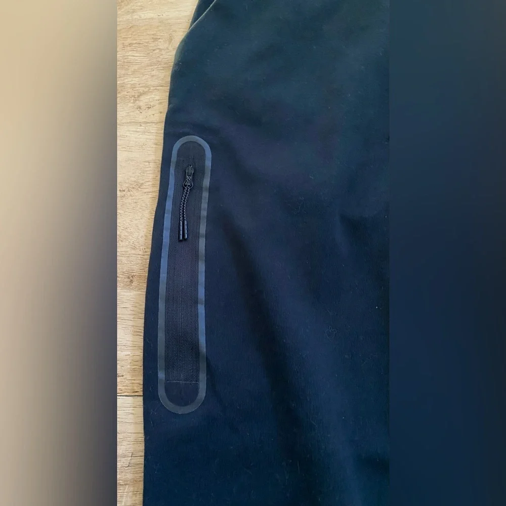 Nike Sportswear Women’s Sz XXL‎ Black Tech Fleece Joggers